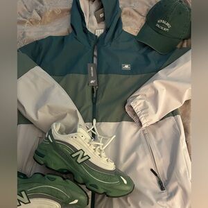 New Balance 1000 sz.9, Green and White Jacket sz.sm, with Adjustable Hat